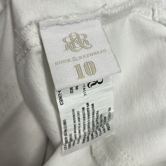 Rock & Republic White Jeans Wide Waist Band Pockets Pull On Style Size 10 - Picture 3 of 8